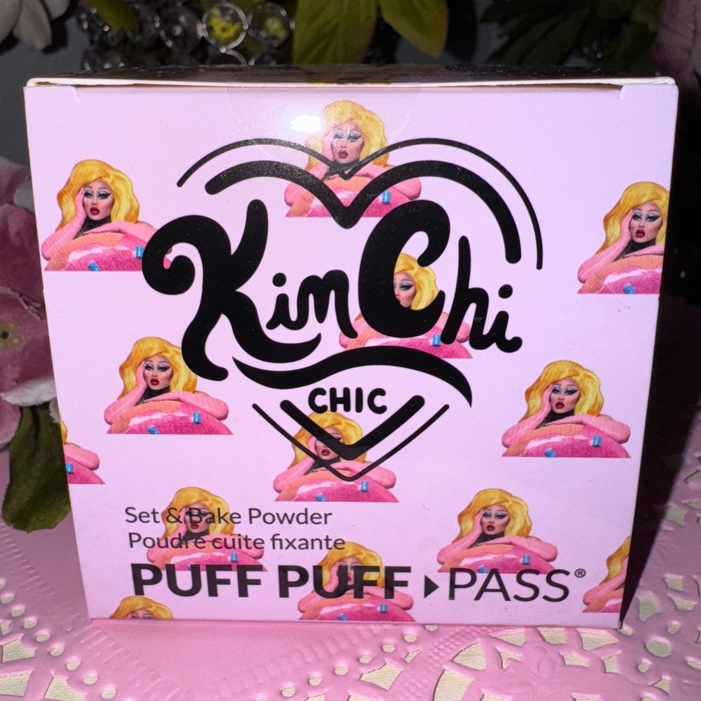Kim Chi Chic Puff Puff Pass Set & Bake Powder (Banana)